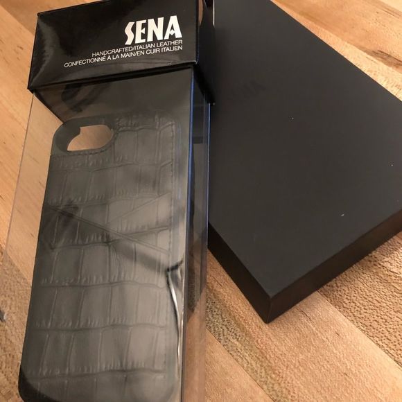SENA Handcrafted Italian Leather iPhone Case -‎ Black - Picture 3 of 5